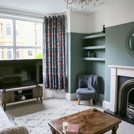 Sandcastle House - *north Bay, Open Air Theatre* *