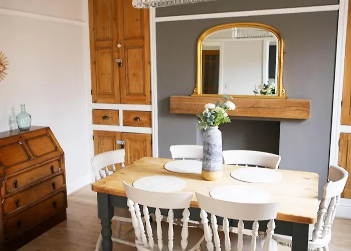 Sandcastle House - *north Bay, Open Air Theatre* *